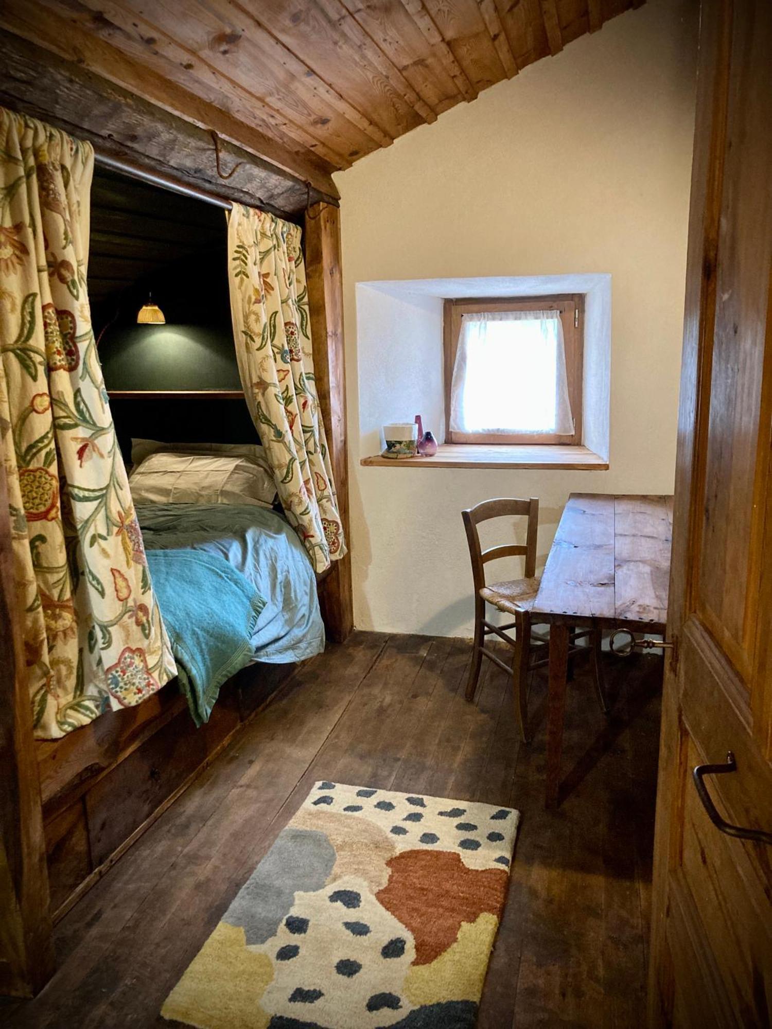 Chambres Et Tables D'Hotes - Les Ateliers De Pontajou - Pelerin Navette Gratuite A Saugues Venteuges Eksteriør billede